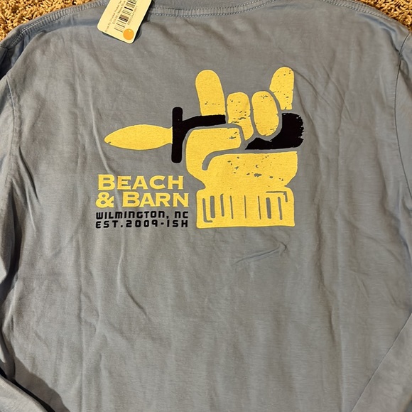 New Beach and Barn Long Sleeve T-shirt - Picture 2 of 7